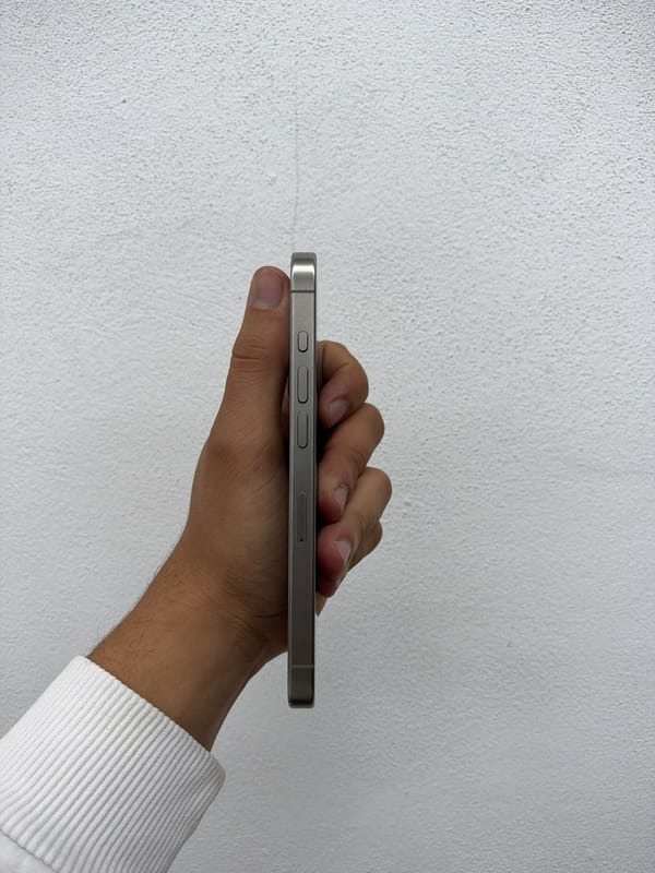 iPhone 15 Pro 256GB – foto 3
