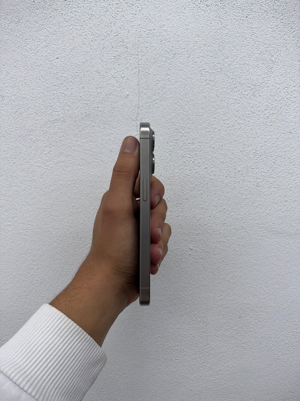 iPhone 15 Pro 256GB – foto 4